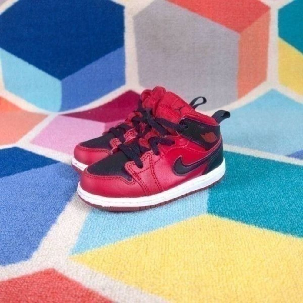 Nike Air Jordan 1 Mid (TD) Size 8C Reverse Bred‎ Red Black White 640735-660